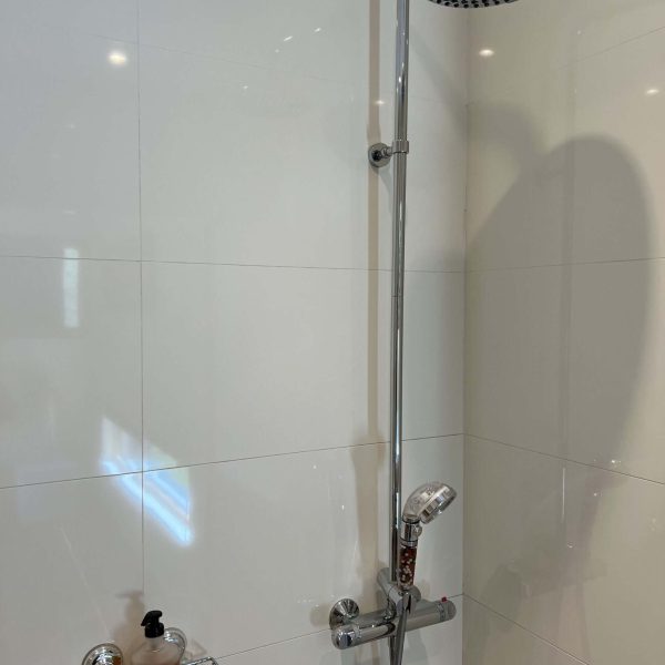 Die Dusche nach italienischer Art gite-insolite-bourgogne-domaine-pont-roche-dijon